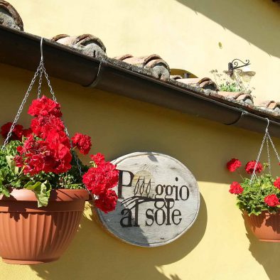 soggiorno cartello poggio al sole vicino