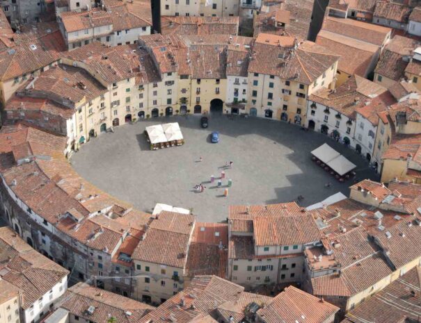 lucca